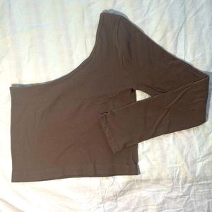 Seamless brown crop top